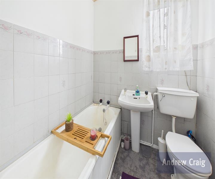 2 Bedroom House - Terraced